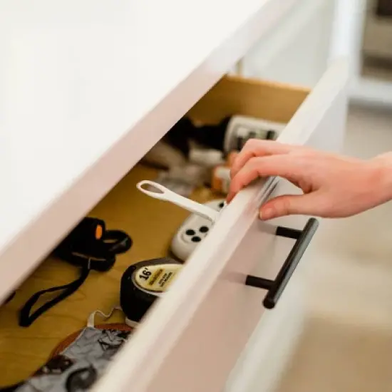 Qdos SureCatch Top Drawer Adhesive Latches - 4pk image {4}