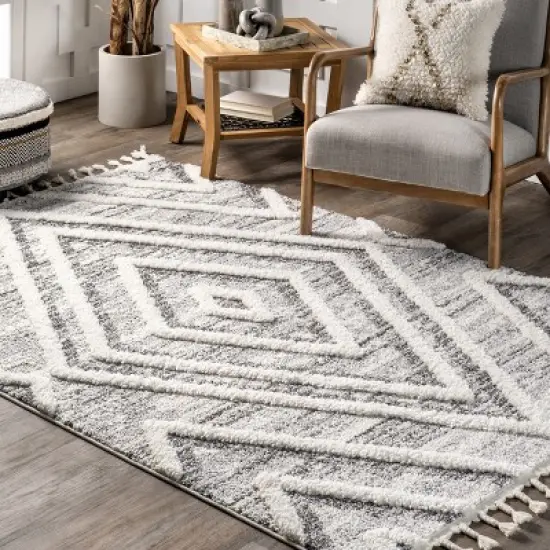 nuLOOM Fleur Geometric High/Low Tassel Area Rug image {8}