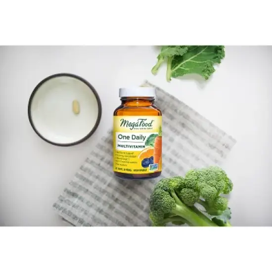 MegaFood for Women and Men Immune Support One Daily Multivitamin - 30ct image {3}
