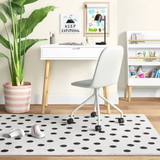 Polka Dot Kids' Rug - Pillowfort&trade; image {1}