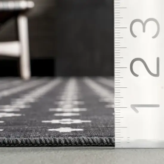 nuLOOM Mikki Geometric Machine Washable Indoor/Outdoor Patio Area Rug image {2}