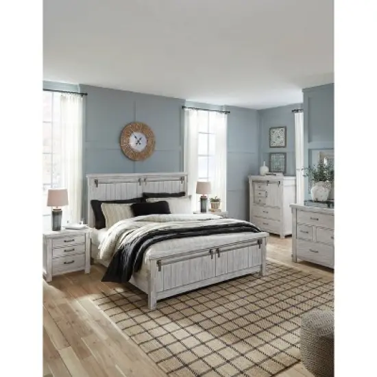 Brashland Three Drawer Nightstand White - Signature Design by Ashley image {5}