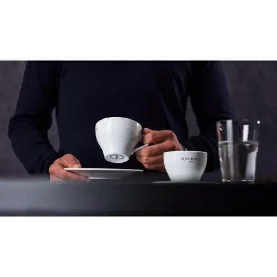 Davidoff Cafe Crema Intense Instant Coffee 3.17oz / 90g image {2}