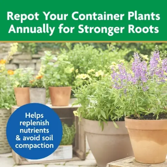 Miracle-Gro Moisture Control Potting Mix image {8}