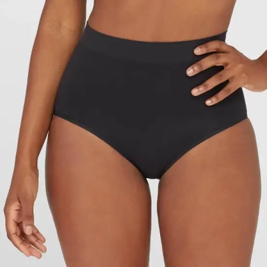 ASSETS by SPANX Women's All Around Smoother Briefs image {4}