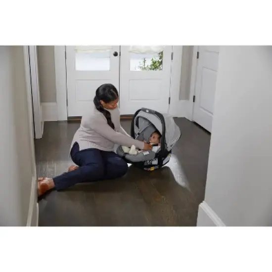 Graco Premier SnugRide Snugfit Infant Car Seat image {4}