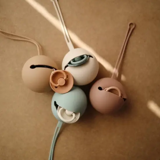 Mushie Pacifier Case image {1}