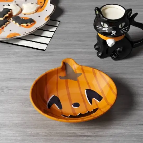 7.3 fl oz Melamine Figural Pumpkin Cereal Bowl - Hyde and EEK! Boutique&trade; image {1}