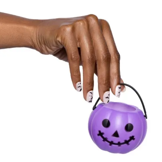 Olive & June Press-On Fake Nails - XS Squoval - A little Batty - 42ct image {4}