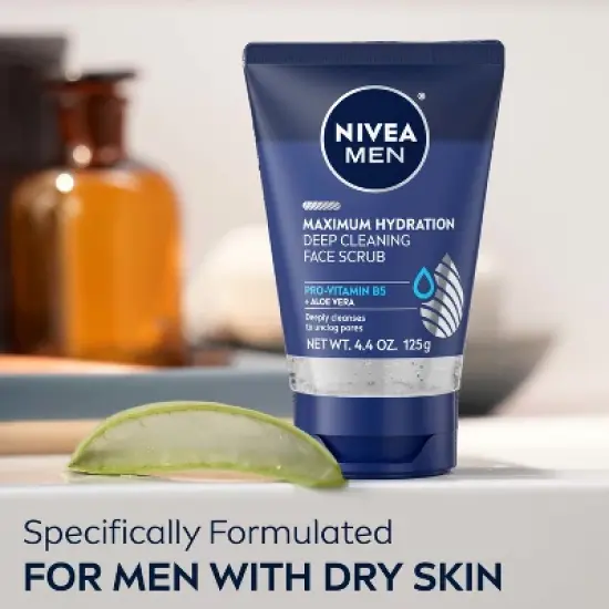 NIVEA Men Maximum Hydration Deep Cleaning Face Scrub with Aloe Vera - 4.4oz image {5}