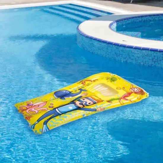 Pool Central 29" Yellow Underwater Sea World Inflatable Kick Board image {1}
