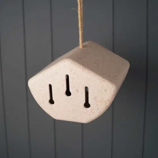 6.3" Butterfly House &ndash; Eco-Friendly Chaff & Bamboo Shelter image {3}