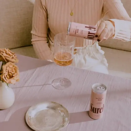 Surely Non-Alcoholic Sparkling Rose - 4pk/8.5 fl oz Cans image {3}