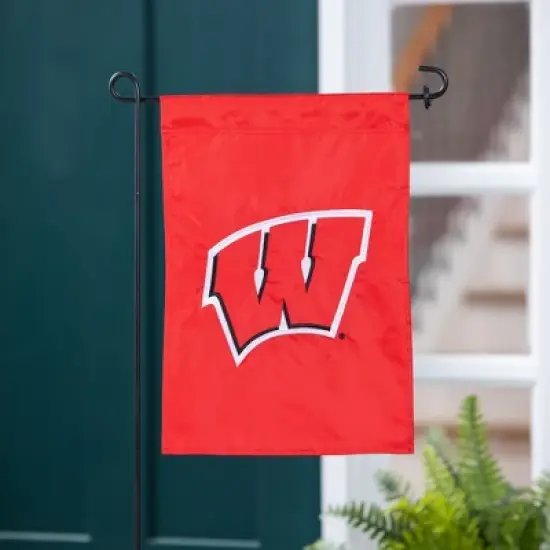 Applique Flag, Gar., University of Wisconsin-Madison image {1}