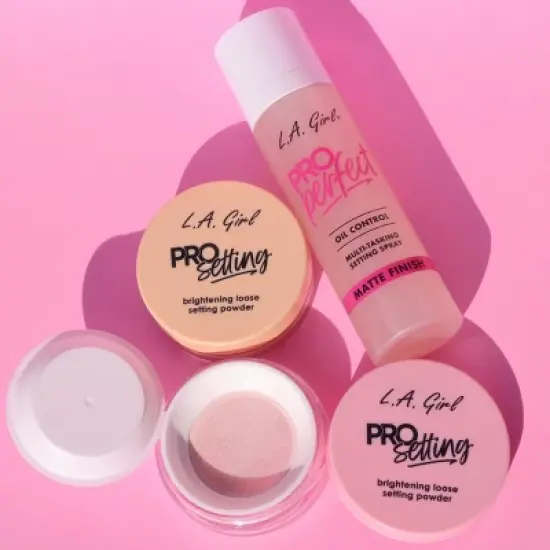 L.A. Girl Pro Pink Loose Brightening & Setting Powder - 0.176oz image {6}