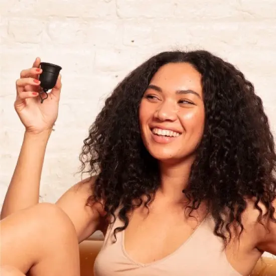 Flex Beginner Menstrual Cup + Menstrual Discs - 3ct image {4}