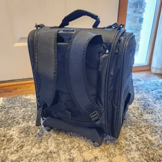 Pet Gear Small I-Go2 Plus Traveler Dog Carrier image {2}