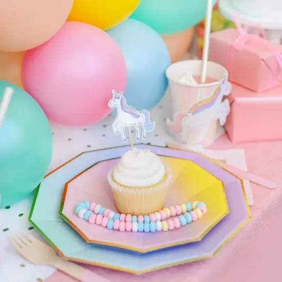 Unicorn Dreams Cups (10 per pack) image {1}