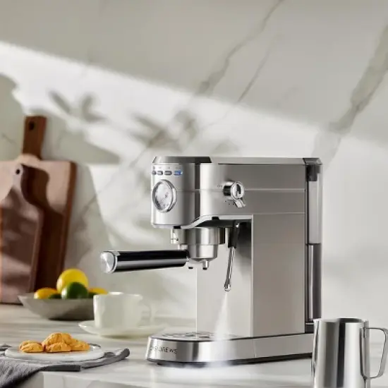 CASABREWS 5418Basic Stainless Steel Compact Espresso Machine: 20-Bar, Milk Frother, Volume Control image {11}