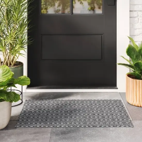 Diamond Check Indoor/Outdoor Rug - Room Essentials&trade; image {1}