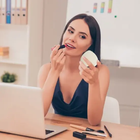 Unique Bargains Heart-shape Makeup Mirror 1 Pc image {2}