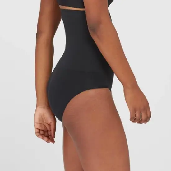 ASSETS by SPANX Women's Remarkable Results High-Waist Control Briefs image {4}