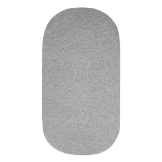 Burt's Bees Baby&reg; Organic Solid Bassinet Sheet image {9}