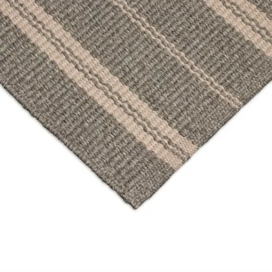 Liora Manne Mia Stripes Indoor/Outdoor Area Rug.. image {3}