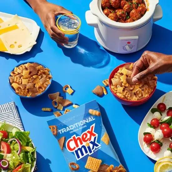 Chex Mix Traditional Large - 13.5oz image {5}