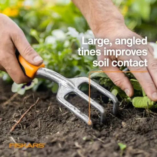 Fiskars Ergo Cultivator image {1}