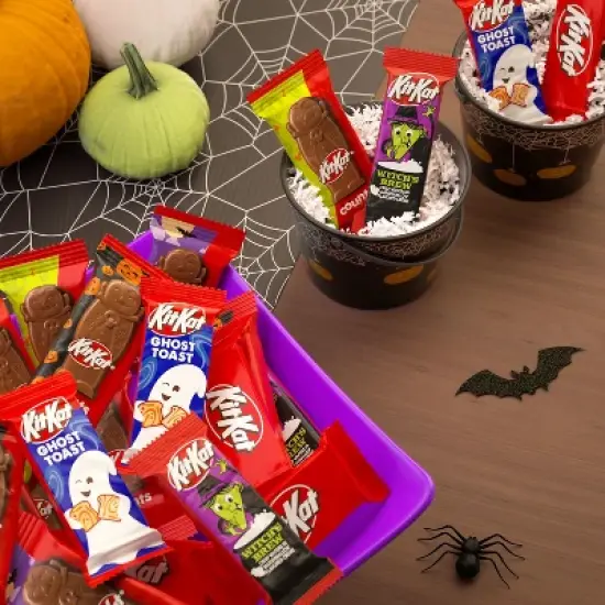 Kit Kat Lovers Assorted Halloween Chocolate - 30.2oz/60pc image {2}