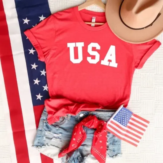 Simply Sage Market Women's USA Bold Short Sleeve Graphic Tee image {1}