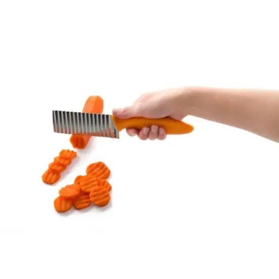 Zyliss Crinkle Cut Knife: Ergonomic Soft-Grip Handle, Stainless Steel Blades, Dishwasher-Safe, Orange Slicer Gadget image {1}