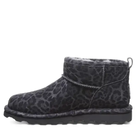 Bearpaw Women's SHORTY EXOTIC Boots image {1}