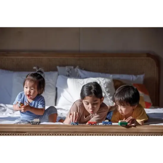 Plantoys| Grey Wagon image {9}