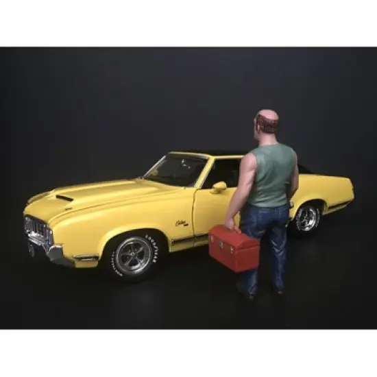 Sam with Tool Box Figurine for 1/18 Scale Models by American Diorama image {2}