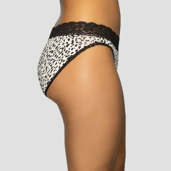 Vanity Fair Womens Flattering Lace Bikini, 3 Pack 18383 image {1}