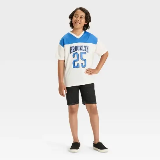 Boys' Short Sleeve Printed Jersey - Cat & Jack&trade; image {3}