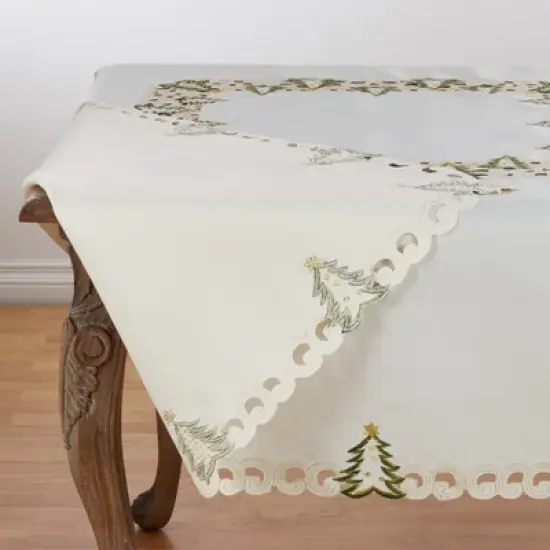 Saro Lifestyle Nostalgic Holiday Christmas Tree Tablecloth image {2}