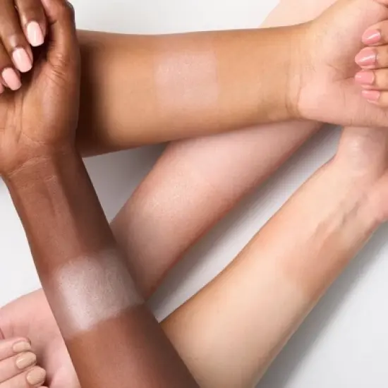 essence  Pure Nude Highlighter Be My Highlight 10 - 0.22 oz image {3}