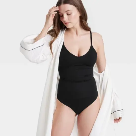 Women's Medium Shaping Seamless Thong Bodysuit - Auden&trade; image {2}