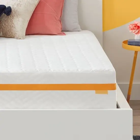 Simmons 10" Medium Hybrid Mattress image {1}