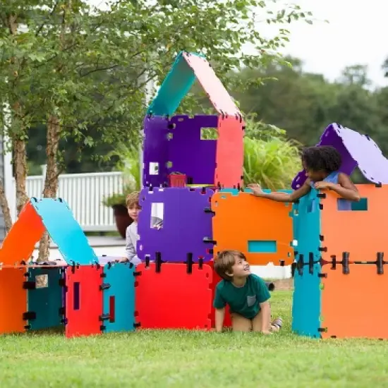 HearthSong 32-Panel Colorblock Fantasy Forts Indoor and Outdoor Building Kit image {1}