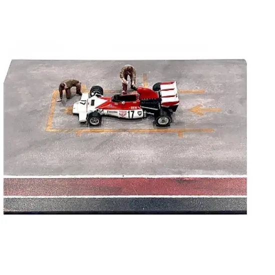 "Race Day" Two Diecast Figures Set 5 for 1/43 Scale Models by American Diorama image {2}