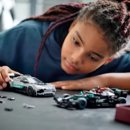 LEGO Speed Champions Mercedes-AMG 2 Toy Car Models Set 76909 image {2}