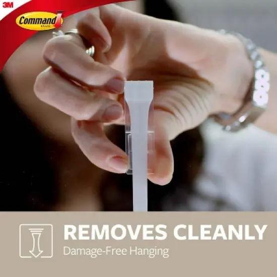 Command Large Satin Brass Damage-Free Double Hook image {3}