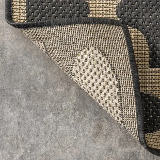 nuLOOM Shiloh Geometric Star Indoor and Outdoor Area Rug image {6}