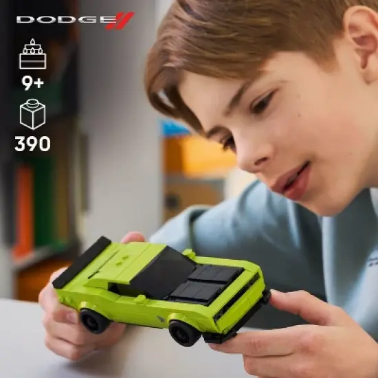 LEGO Speed Champions Dodge Challenger SRT Hellcat Sports Car Building Toy 77237 image {1}