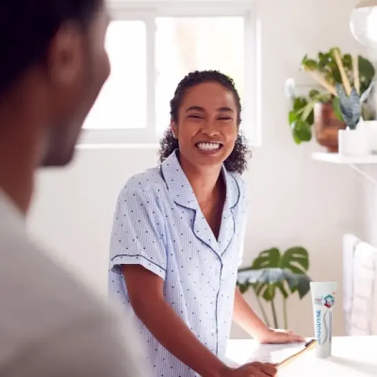 Sensodyne Sensitivity Gum and Enamel Mint Toothpaste - 2.3oz image {12}