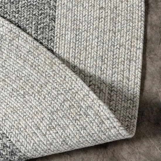 nuLOOM Indoor/Outdoor Braided Oralia Patio Area Rug image {6}